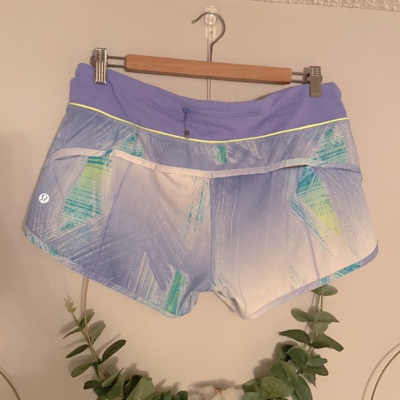 Lululemon Speed Short *4-way Stretch 2.5
Wind Chill White Lullaby Lullaby size 8 - Picture 4 of 13